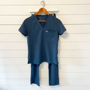 Figgs | Women’s Blue Technical Collection Scrubs Size XS